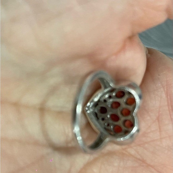 Size 6 925 Silver Ring heart shape very good Condition - Picture 6 of 7